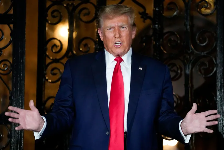 240217142321-02-trump-mar-a-lago-021624