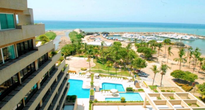 hotel-la-Guaira-1068x700-1-696x392-1-696x375