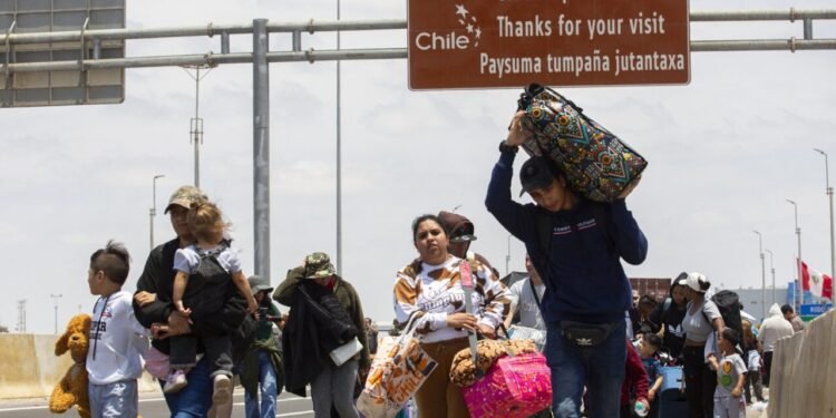 migrantes-venezolanos-chile-1280x900-1-750x375
