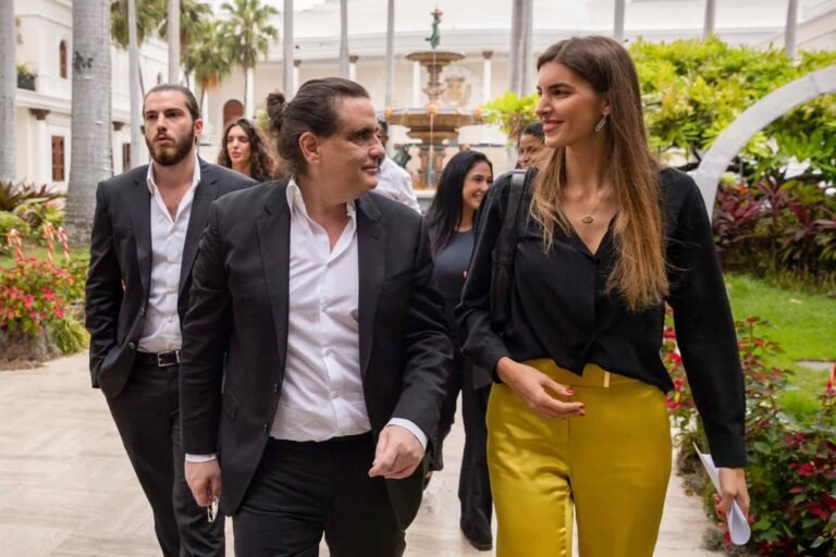 Alex-Saab-y-Camilla-Fabri