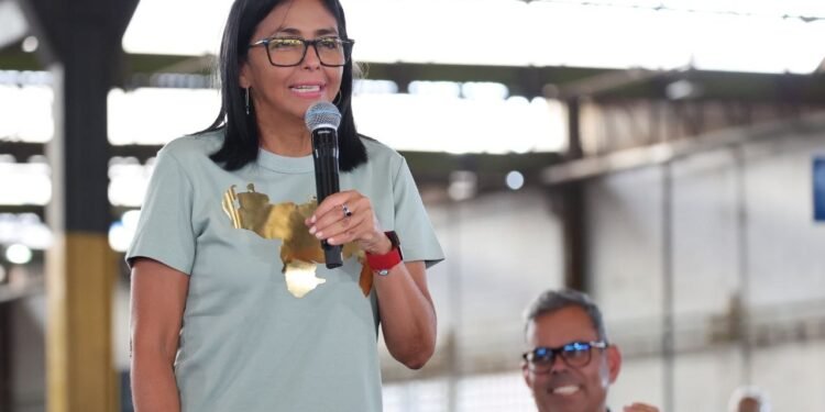 Delcy-Rodriguez-6-750x375