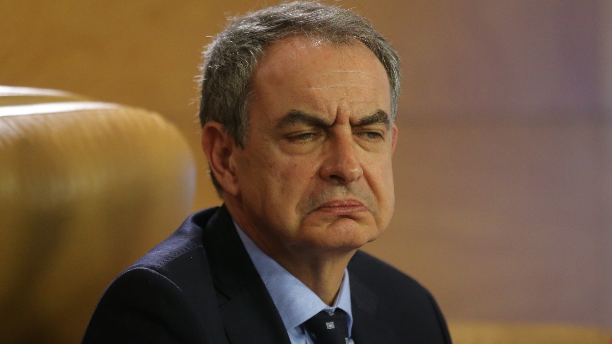 EuropaPress_4037589_expresidente_gobierno_jose_luis_rodriguez_zapatero_jornadas_diez_anos_fin-1