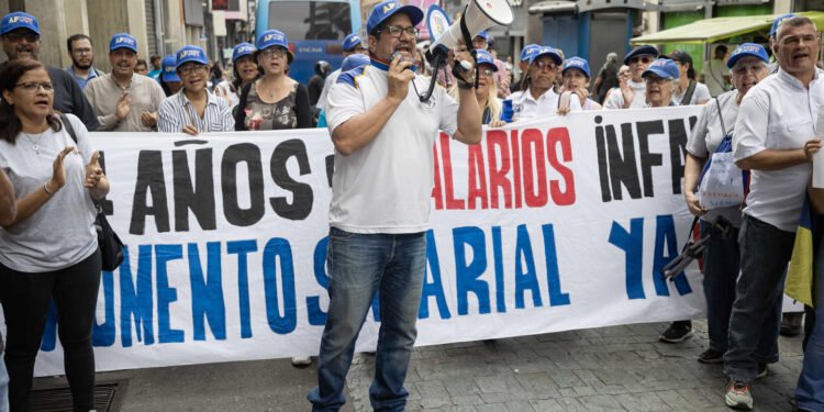 profesores-ucv-salario-protesta-750x375