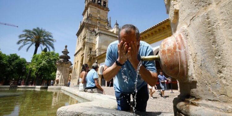 una-ola-de-calor-continua-sofocando-a-europa-178984-750x375