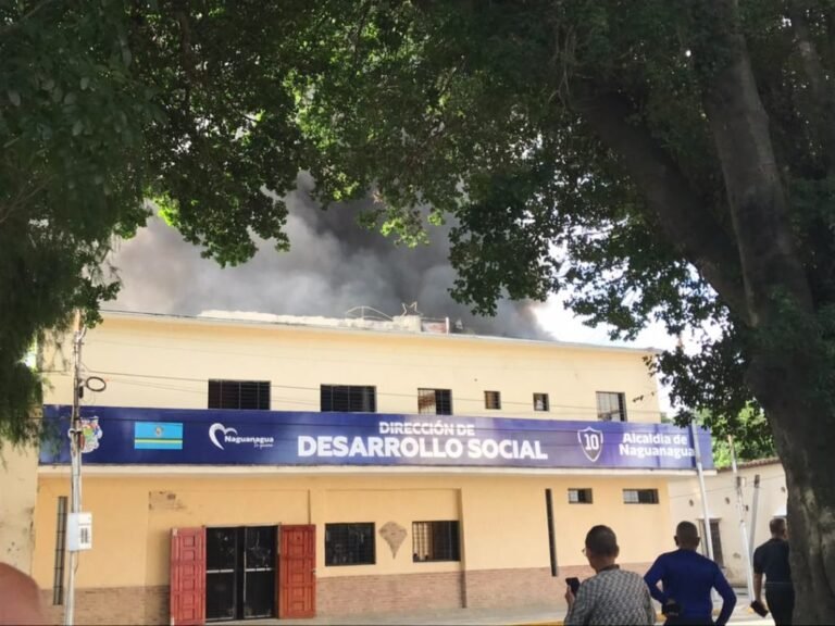 incendio-oficina-de-DEsarrollo-social-1024x768.jpeg