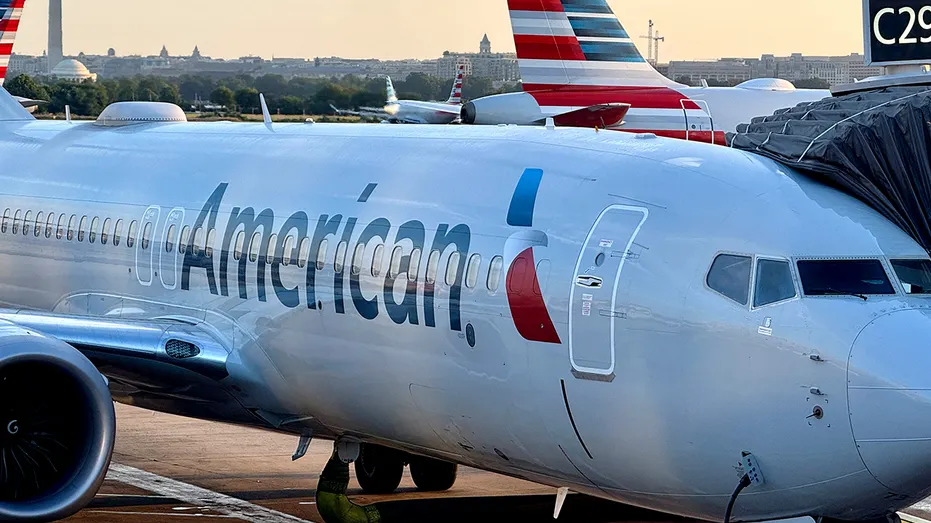 american-airlines-plane